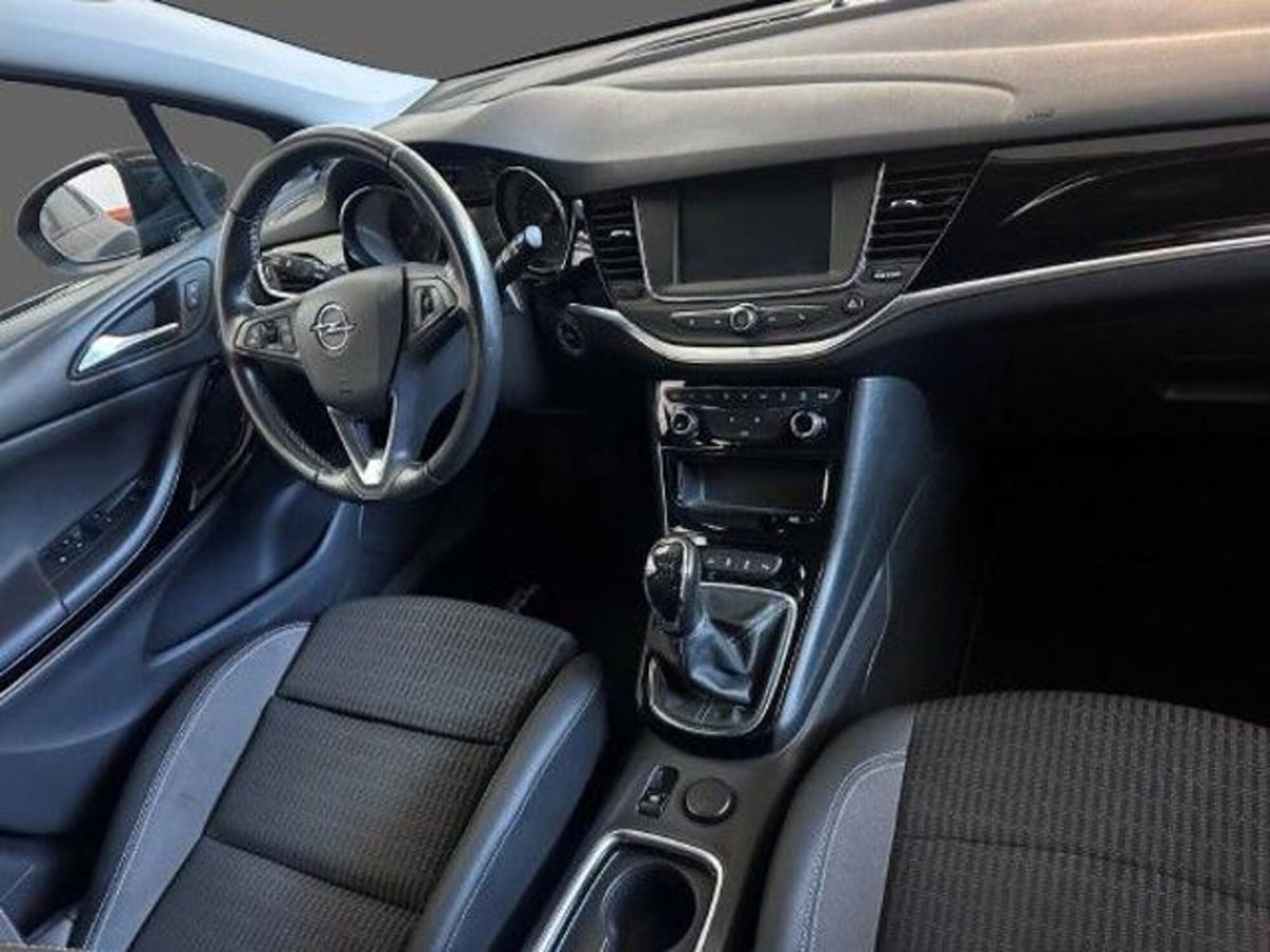 Opel Astra 1.5 Turbo Diesel 130 CV AT8 Business Elegance (6)
