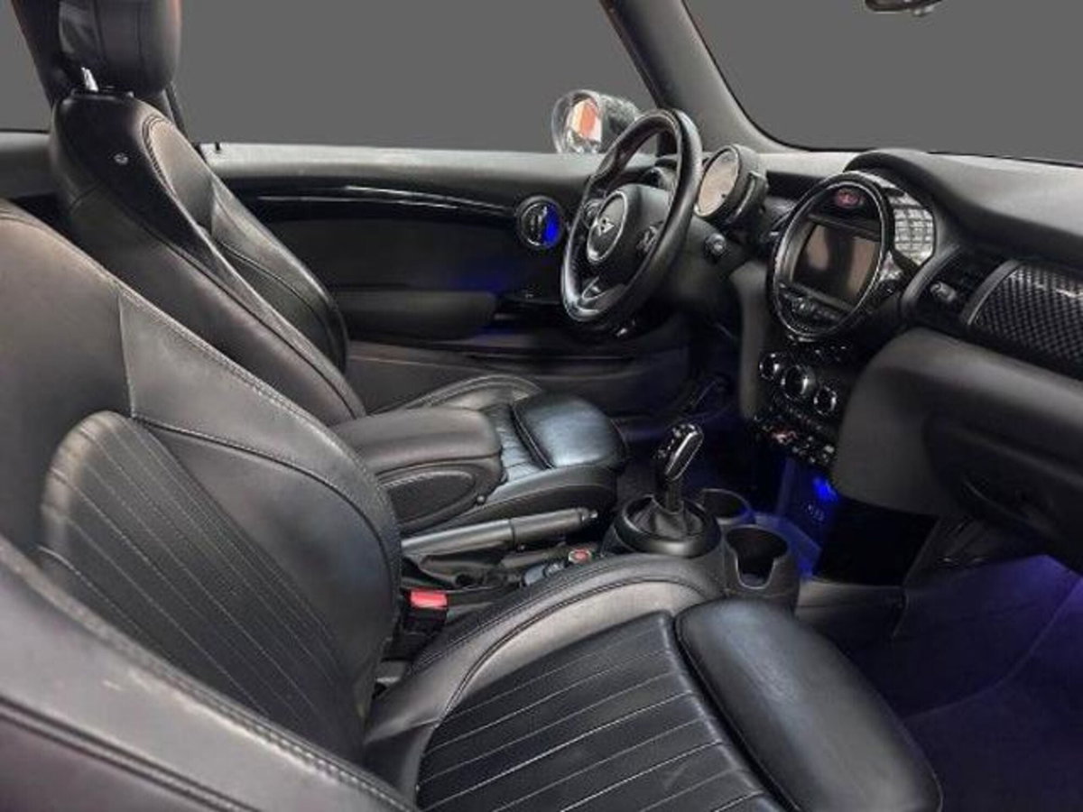 MINI Mini 2.0 Cooper SD aut. (4)