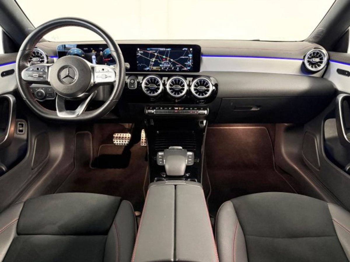 Mercedes-Benz CLA Shooting Brake 200 d AMG Line Premium Plus auto (5)