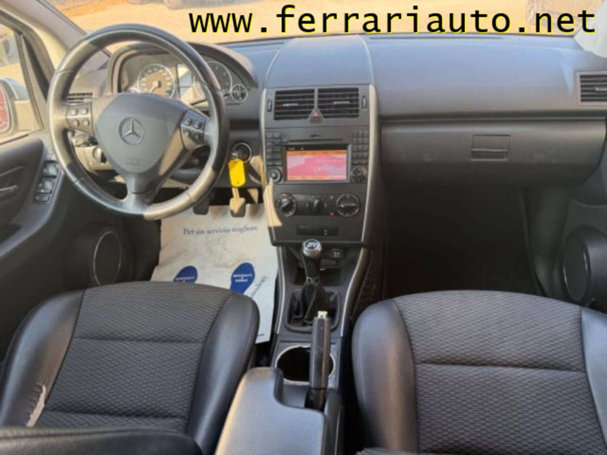 Mercedes-Benz Classe A 160 BlueEFFICIENCY Avantgarde (15)