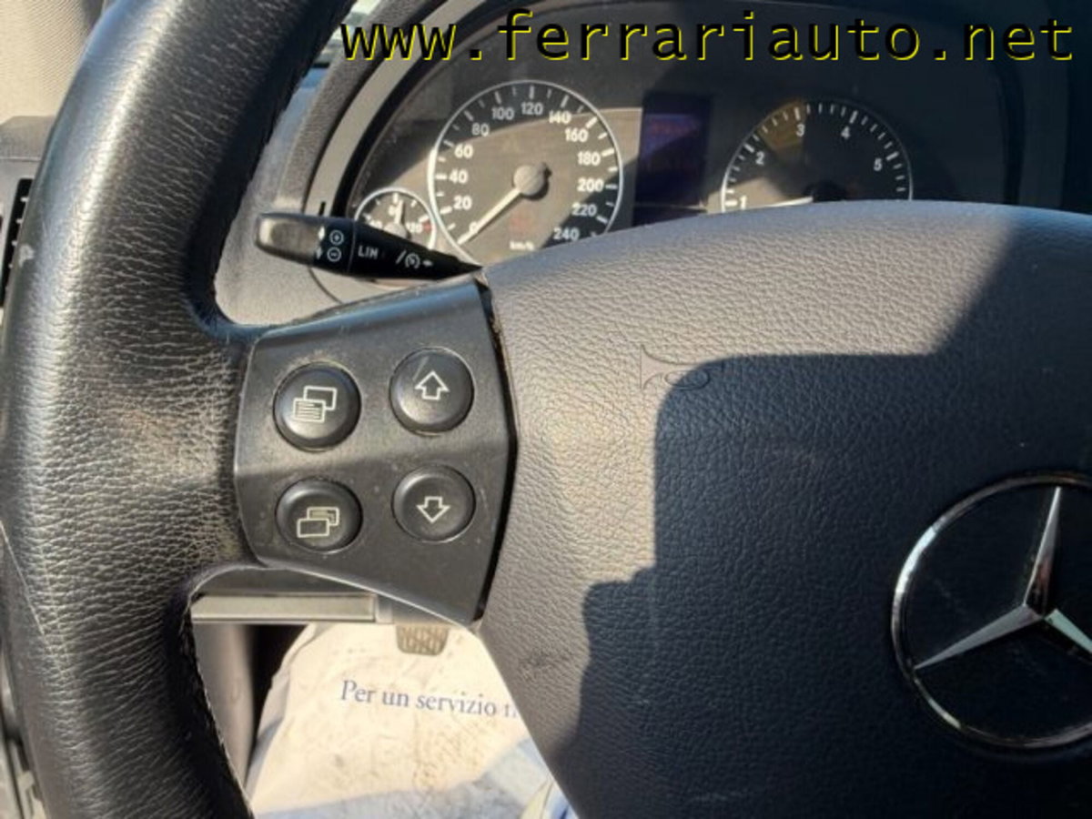 Mercedes-Benz Classe A 160 BlueEFFICIENCY Avantgarde (18)