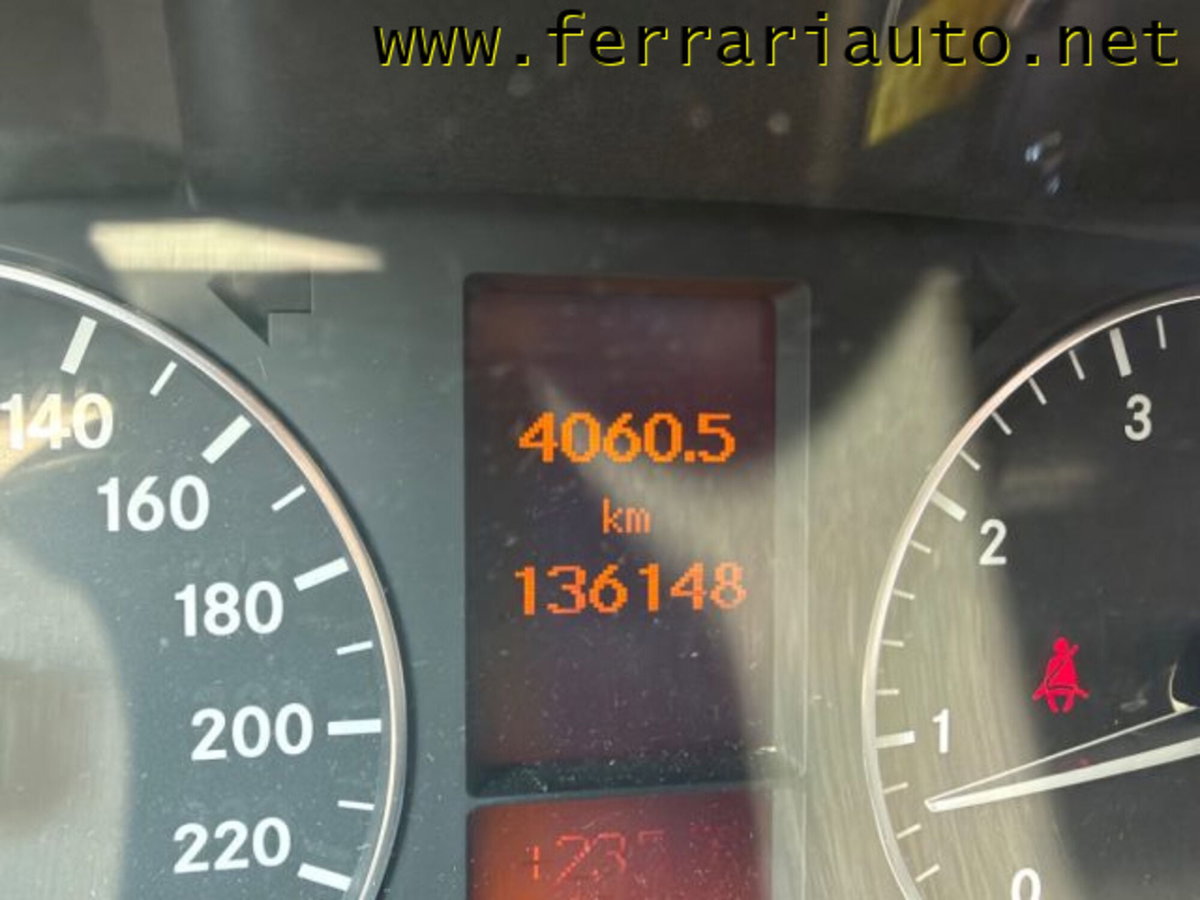 Mercedes-Benz Classe A 160 BlueEFFICIENCY Avantgarde (9)