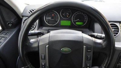 Land Rover Discovery 3 2.7 TDV6 HSE (10)