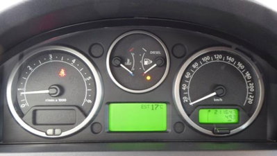 Land Rover Discovery 3 2.7 TDV6 HSE (11)