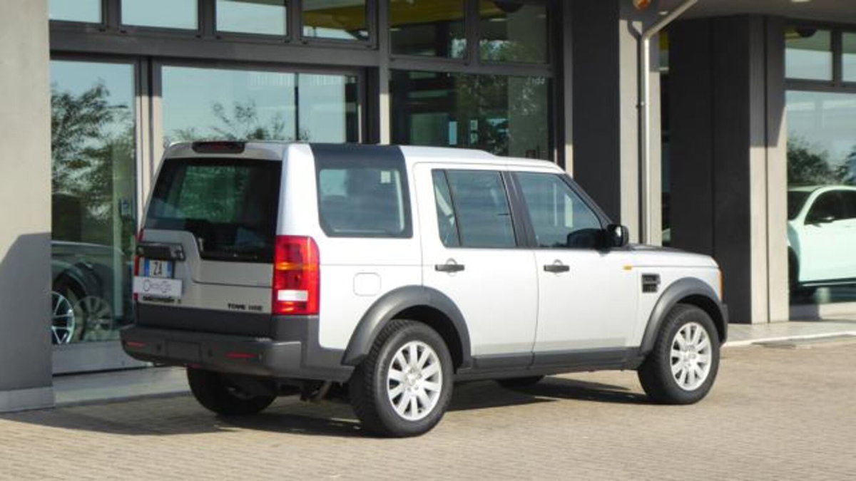 Land Rover Discovery 3 2.7 TDV6 HSE (3)