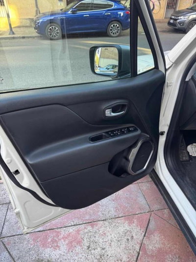 Jeep Renegade 1.0 T3 Limited (8)