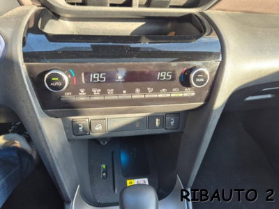 Toyota Yaris Cross 1.5 Hybrid 5p. E-CVT AWD-i Lounge (2)