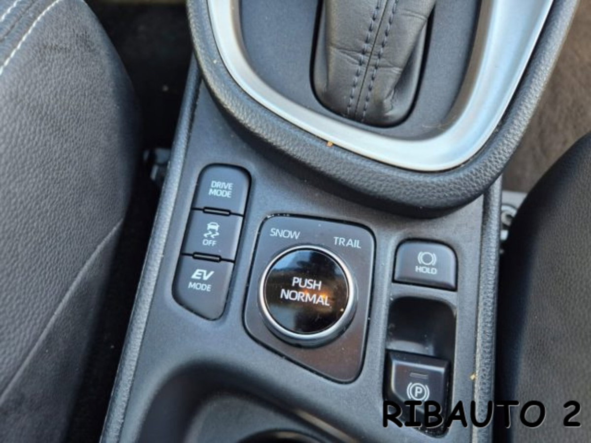Toyota Yaris Cross 1.5 Hybrid 5p. E-CVT AWD-i Lounge (9)