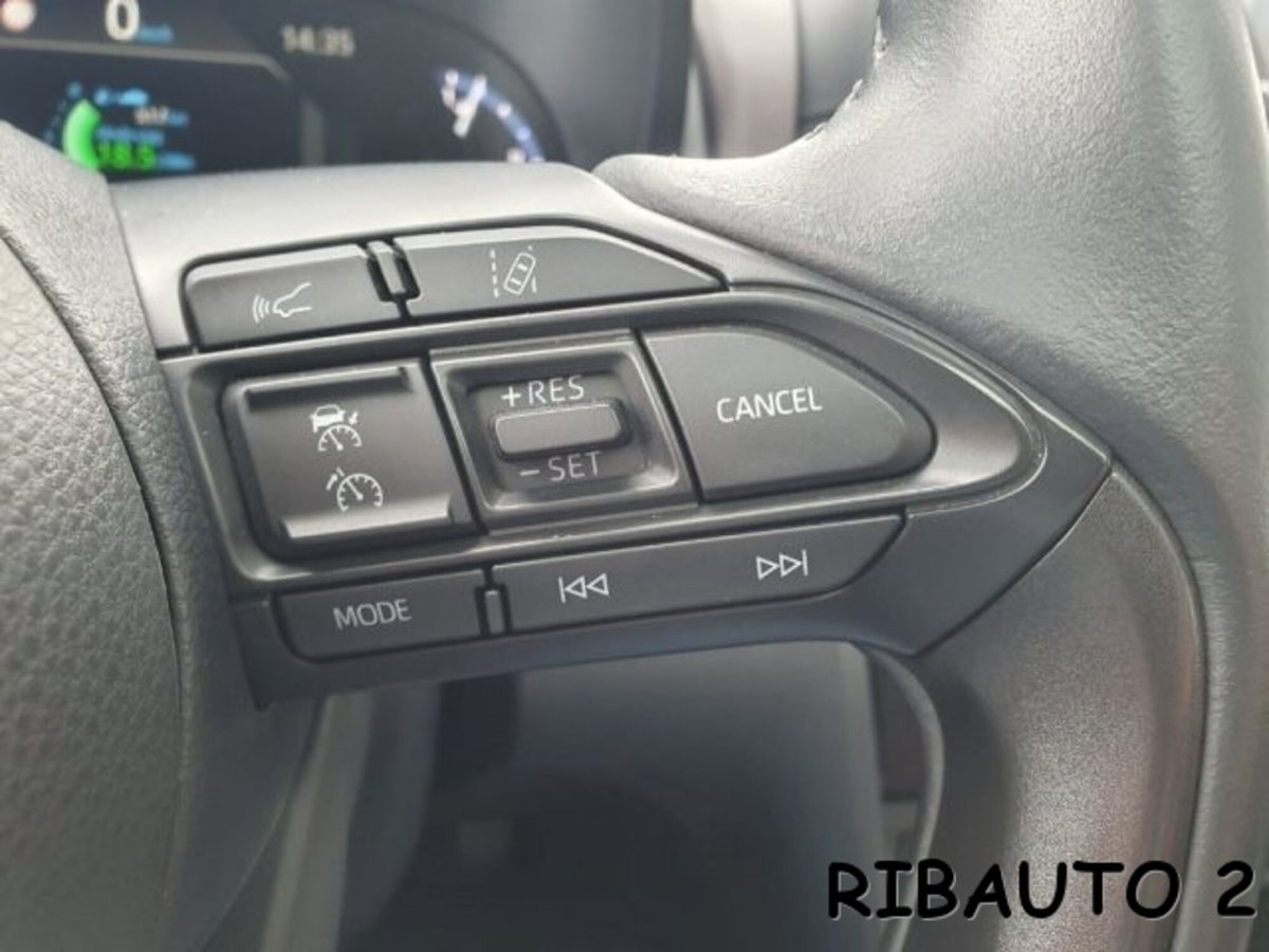 Toyota Yaris Cross 1.5 Hybrid 5p. E-CVT Lounge (6)