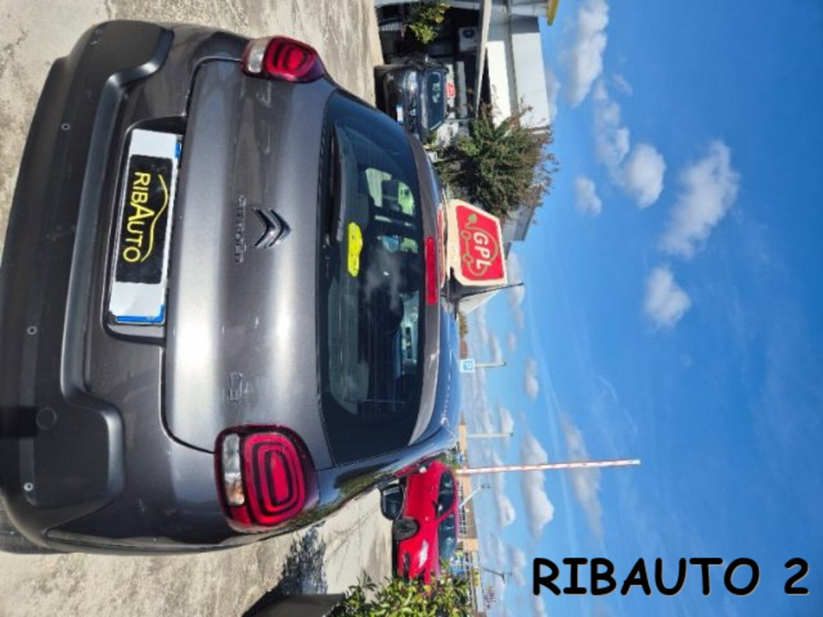 Citroen C3 PureTech 82 GPL Shine (10)