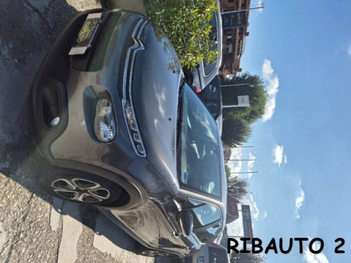 Citroen C3 PureTech 82 GPL Shine (5)