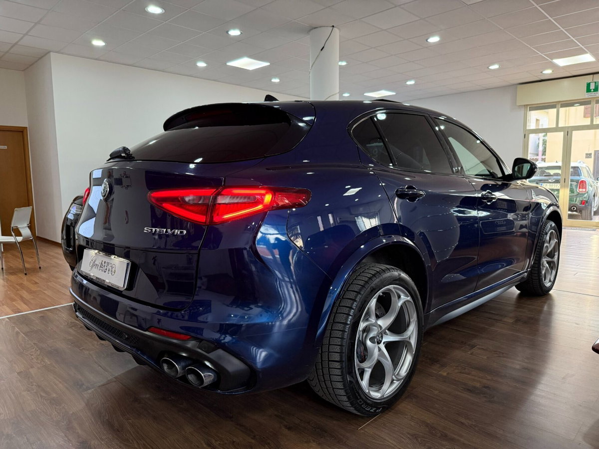 Alfa Romeo Stelvio Stelvio 2.9 Bi-Turbo V6 510 CV AT8 Quadrifoglio