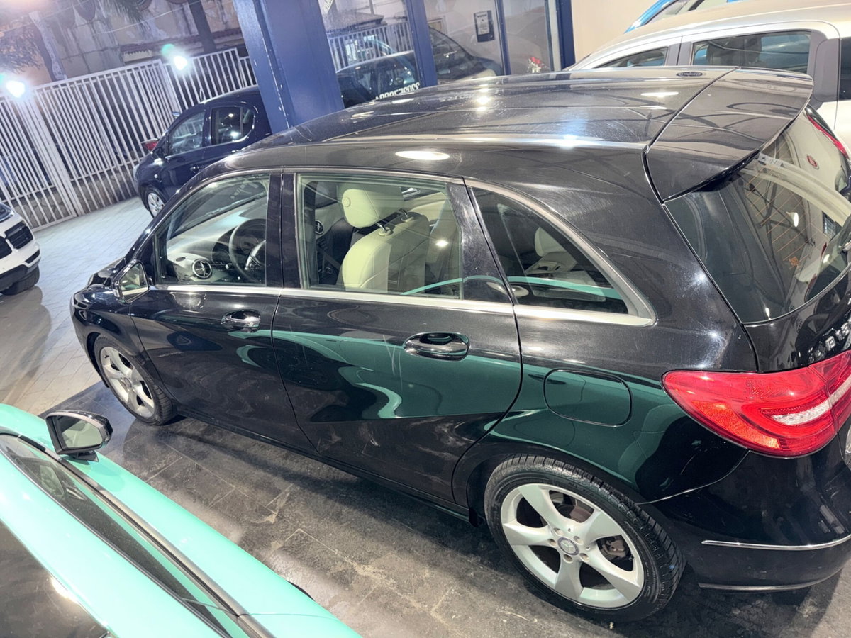 Mercedes-Benz Classe B 180 CDI Automatic Premium (4)