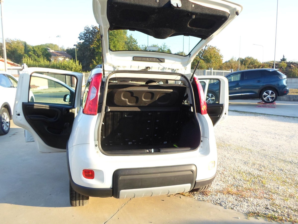 Fiat Panda Cross Cross 1.0 FireFly S&S Hybrid (10)