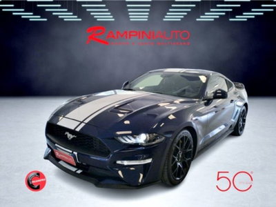 Ford Mustang Coupé Fastback 2.3 EcoBoost (2)