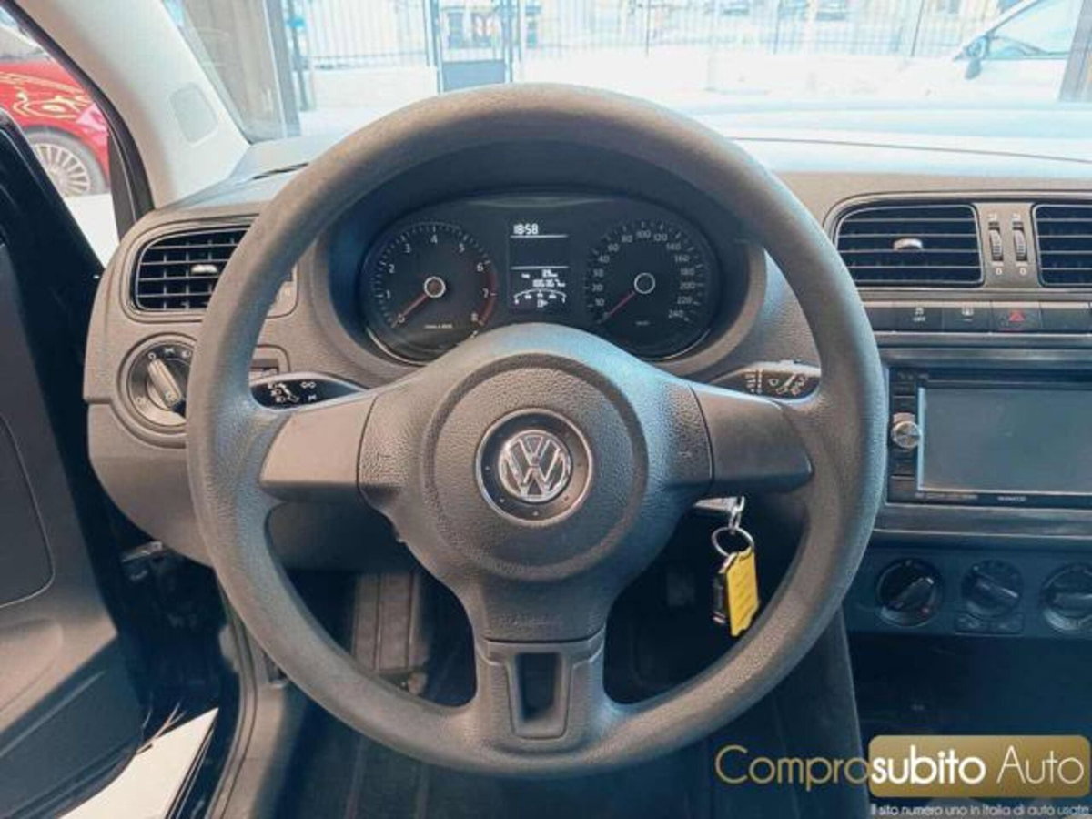 Volkswagen Polo 1.2 5 porte Trendline (17)
