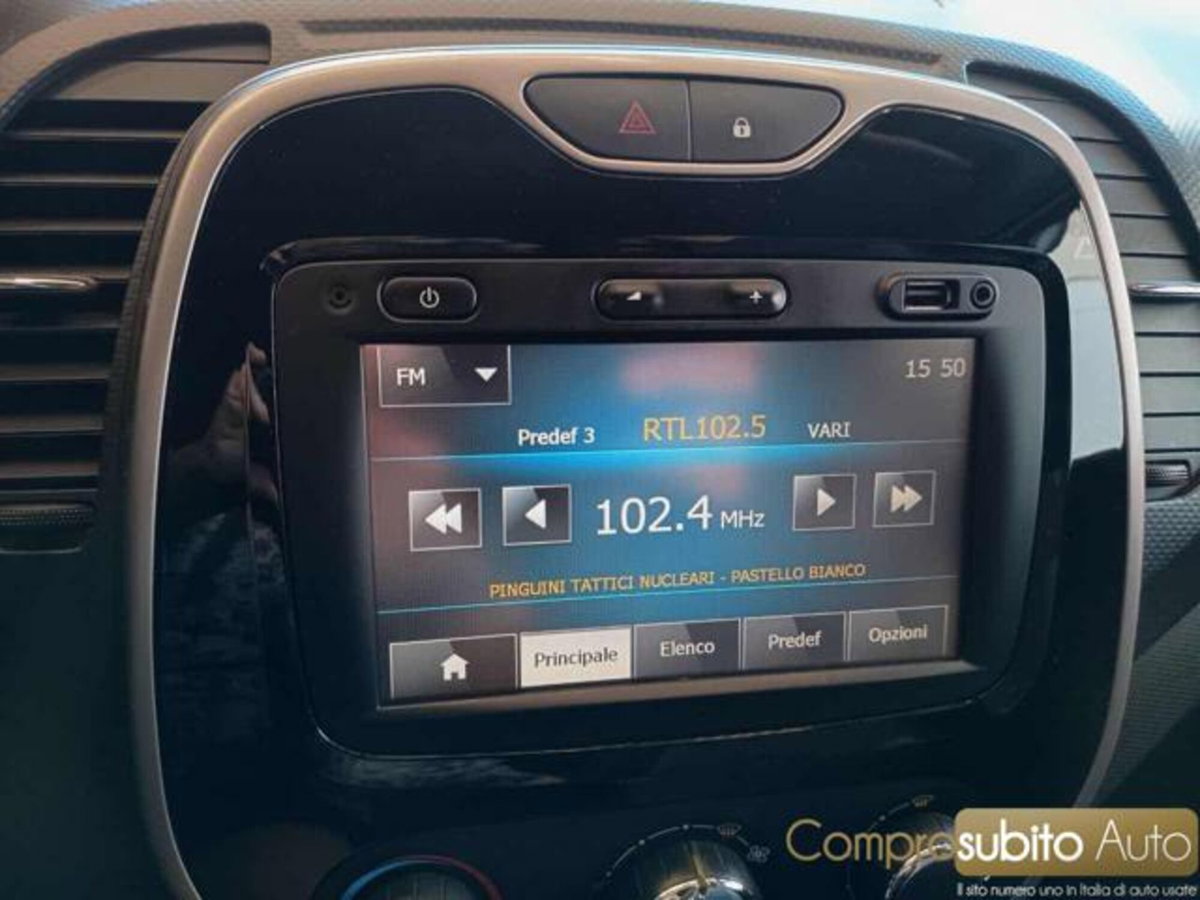 Renault Captur 1.5 dCi 8V 110 CV Start&Stop Iconic (17)