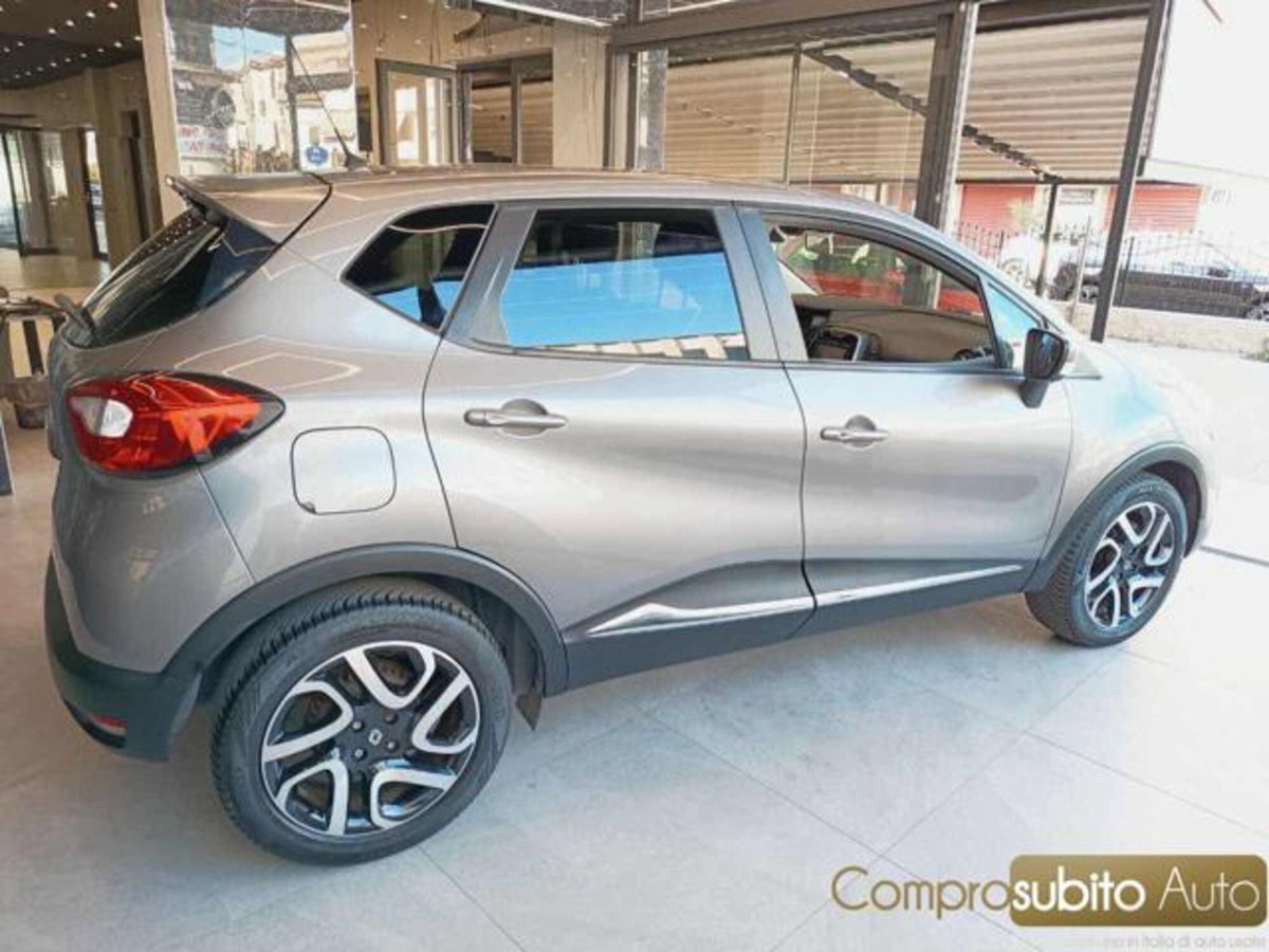 Renault Captur 1.5 dCi 8V 110 CV Start&Stop Iconic (4)