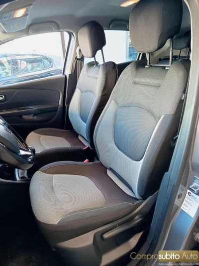 Renault Captur 1.5 dCi 8V 110 CV Start&Stop Iconic (7)