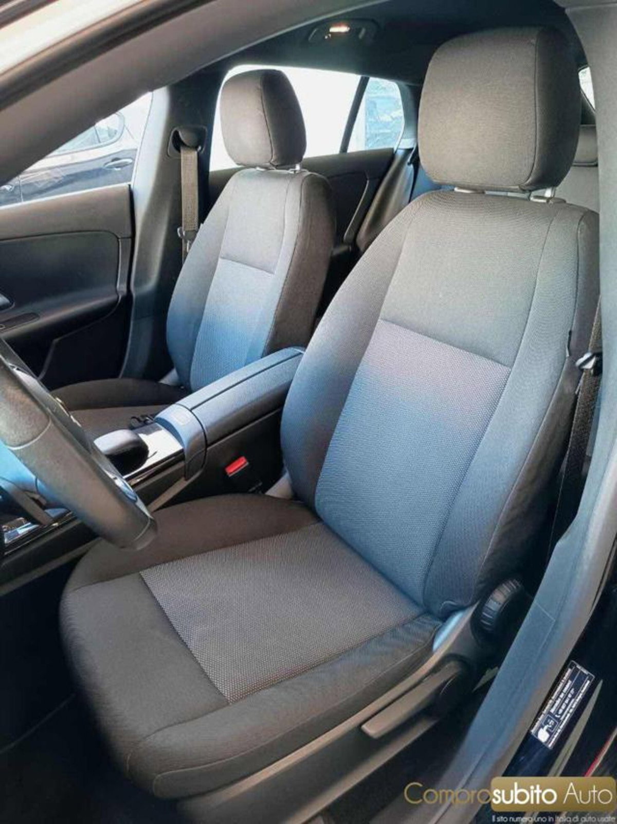 Mercedes-Benz CLA Shooting Brake 180 Automatic Shooting Brake Sport (13)