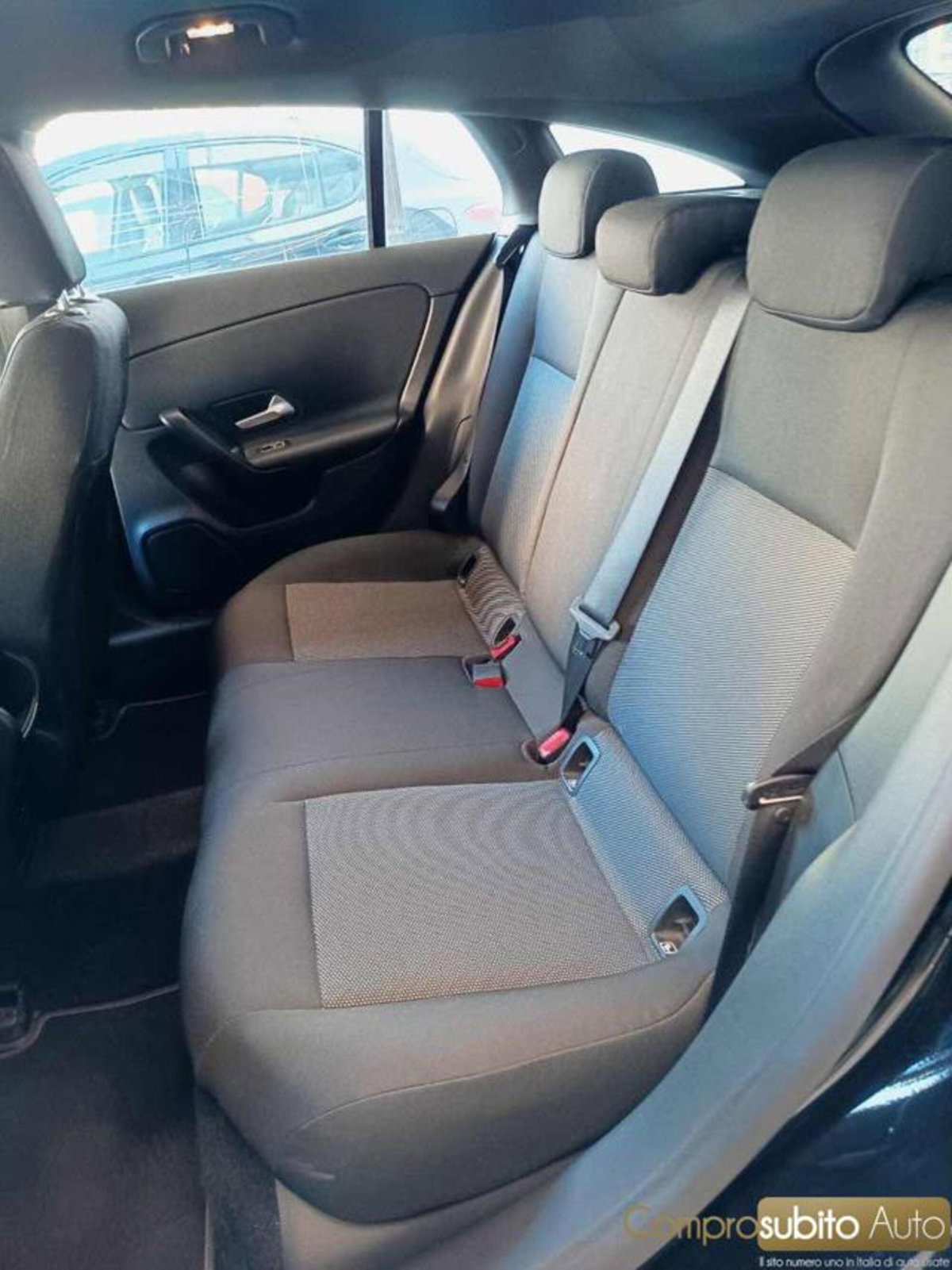 Mercedes-Benz CLA Shooting Brake 180 Automatic Shooting Brake Sport (16)