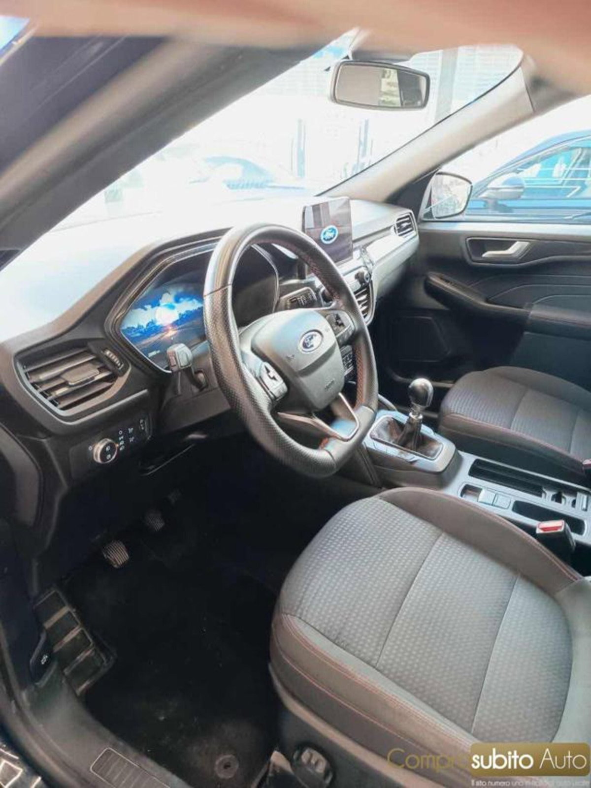 Ford Kuga 1.5 EcoBlue 120 CV 2WD Titanium (11)