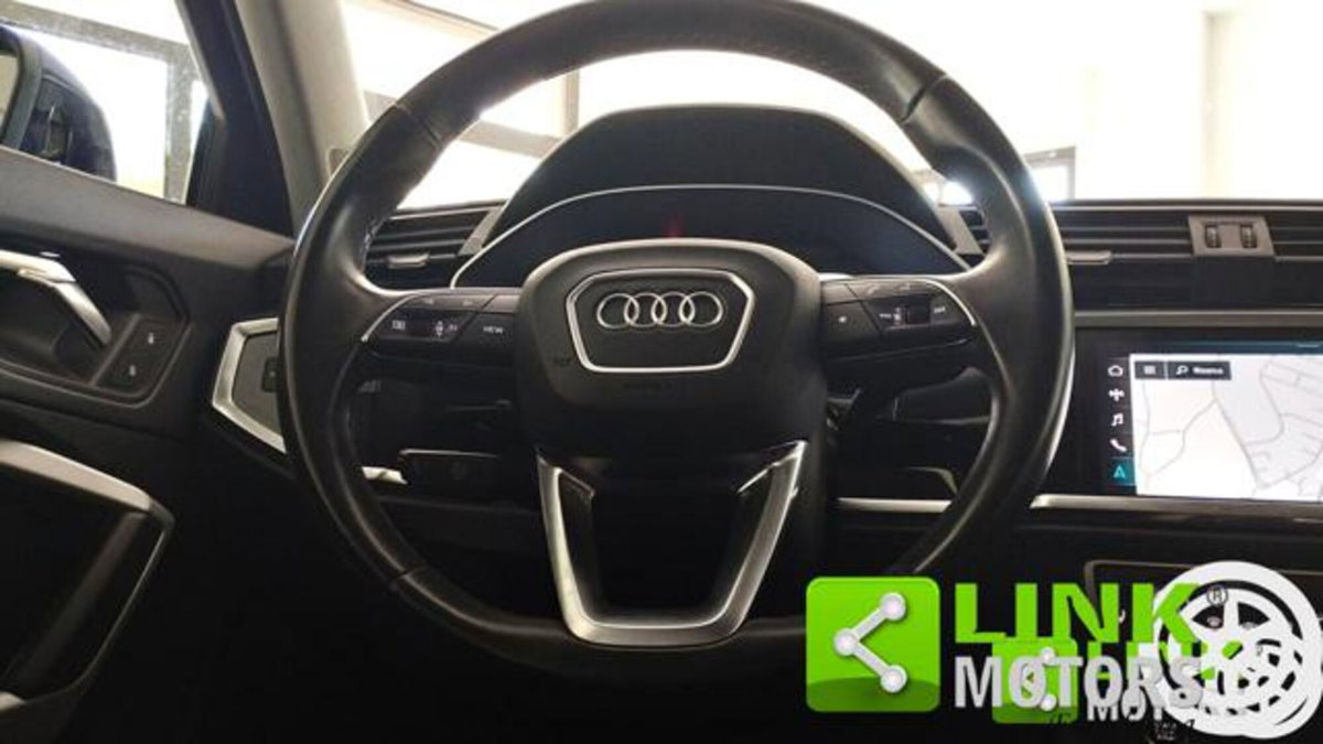 Audi Q3 Sportback 35 2.0 tdi Identity Black s-tronic (20)