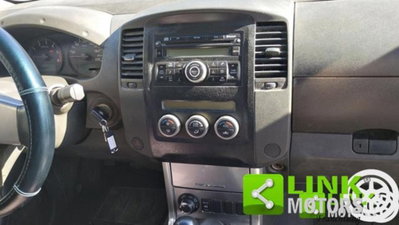Nissan Navara 2.5 dCi 190CV 4 porte Double Cab LE Platinum (11)