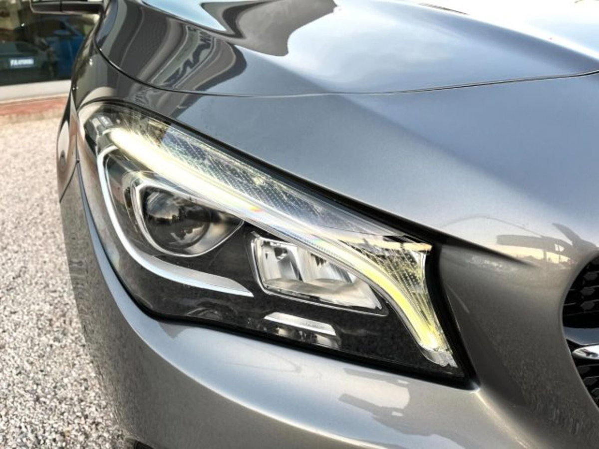 Mercedes-Benz CLA Shooting Brake 200 d Automatic 4Matic Shooting Brake Sport (16)