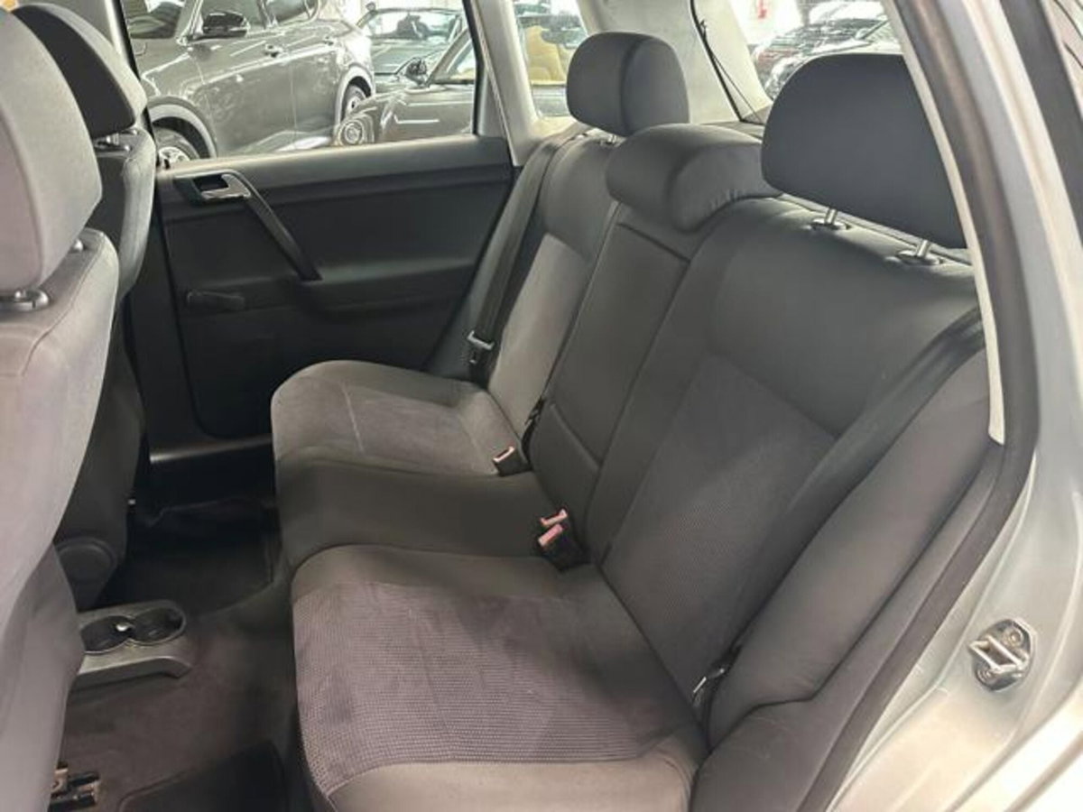 Volkswagen Polo 1.4 16V 5p. Trendline (11)