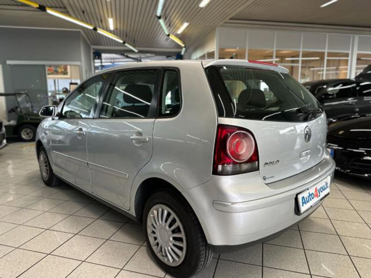 Volkswagen Polo 1.4 16V 5p. Trendline (4)