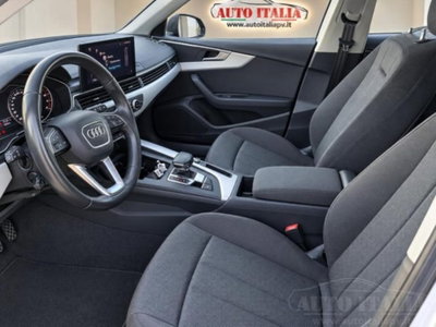 Audi A4 35 TDI/163 CV S tronic Business Advanced (11)