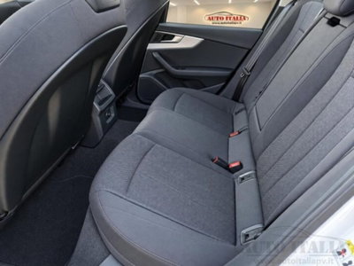 Audi A4 35 TDI/163 CV S tronic Business Advanced (13)