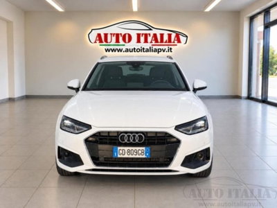 Audi A4 35 TDI/163 CV S tronic Business Advanced (8)