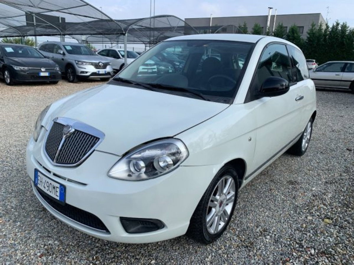 Lancia Ypsilon 1.2 69 CV Platinum