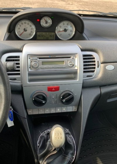 Lancia Ypsilon 1.2 69 CV Platinum (15)