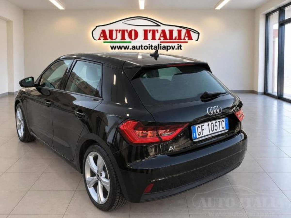Audi A1 Sportback 25 TFSI Identity Black (3)