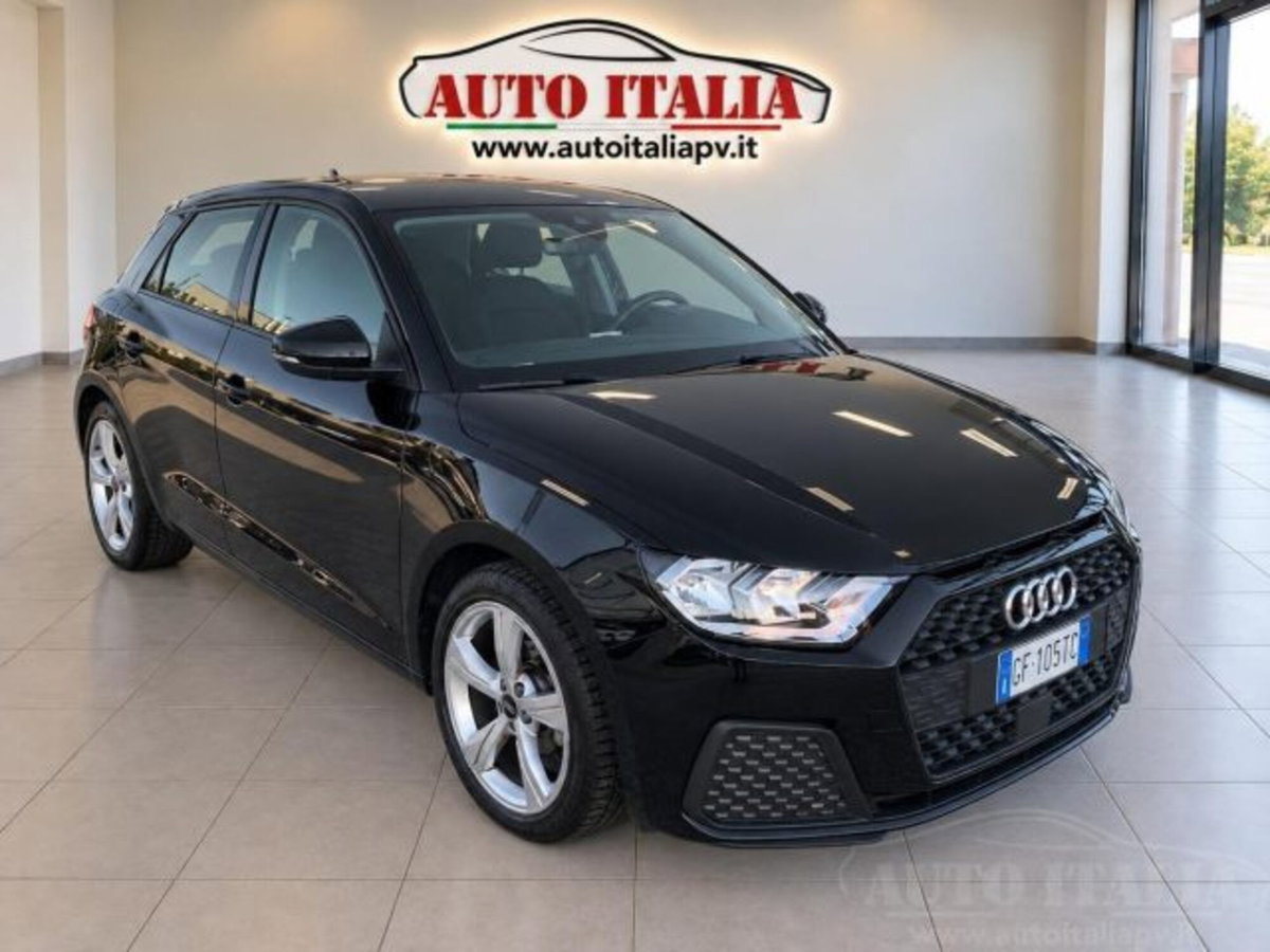 Audi A1 Sportback 25 TFSI Identity Black (7)