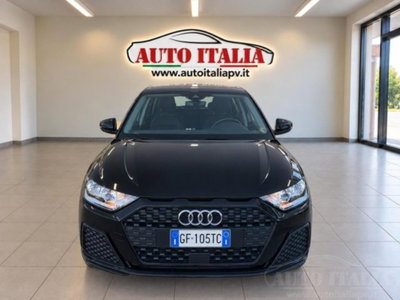 Audi A1 Sportback 25 TFSI Identity Black (8)