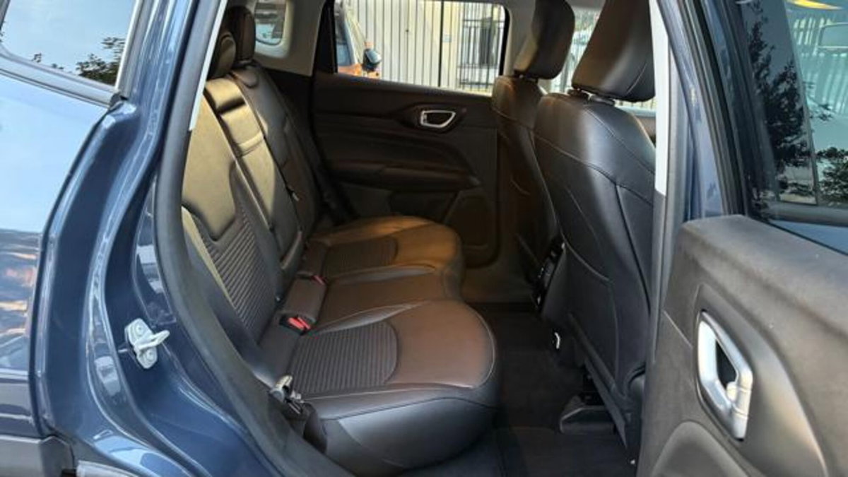 Jeep Compass 1.3 T4 190CV PHEV AT6 4xe Limited (16)