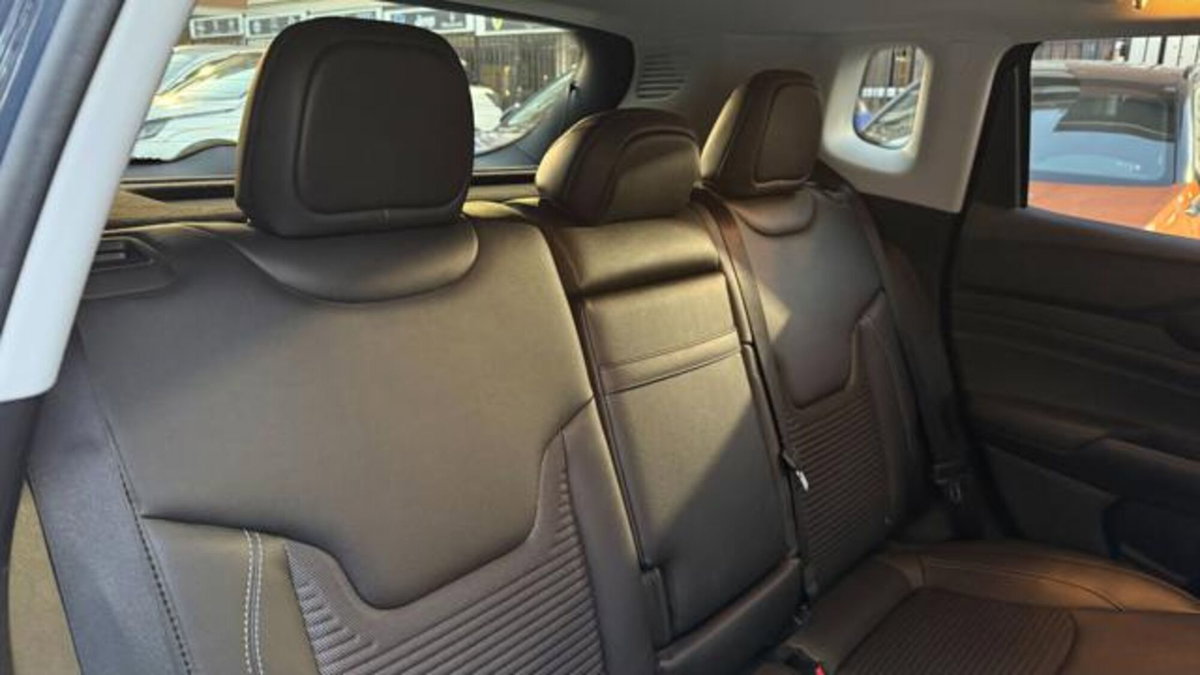 Jeep Compass 1.3 T4 190CV PHEV AT6 4xe Limited (17)