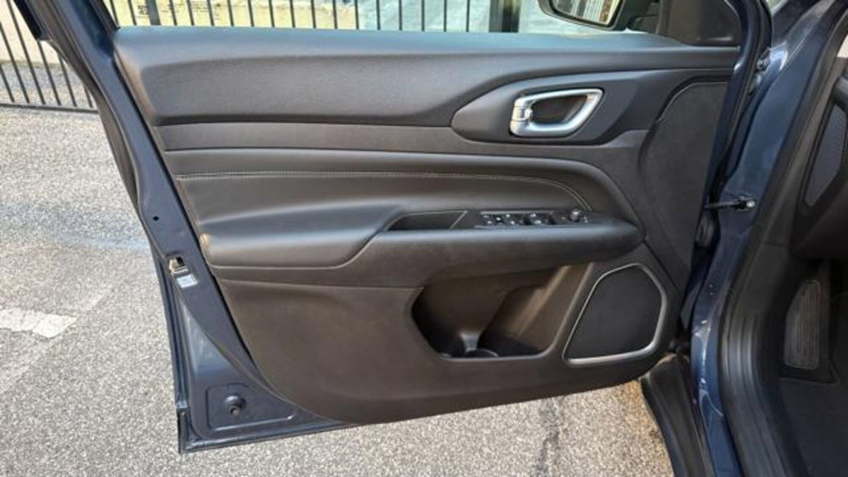 Jeep Compass 1.3 T4 190CV PHEV AT6 4xe Limited (20)