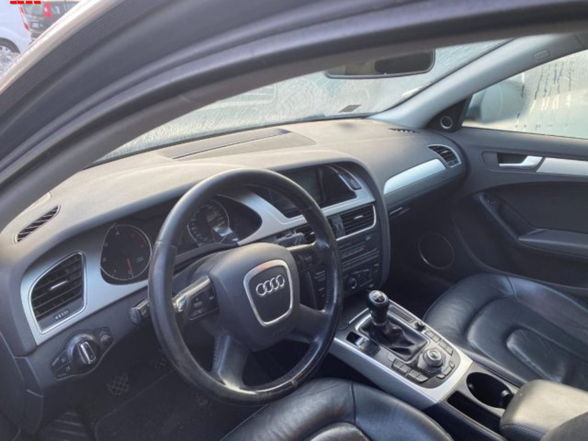Audi A4 Avant 2.0 TDI 143CV F.AP. (8)