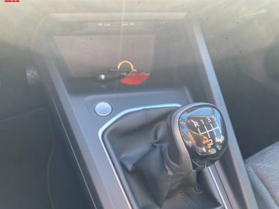 Volkswagen Golf 2.0 TDI SCR Life (11)