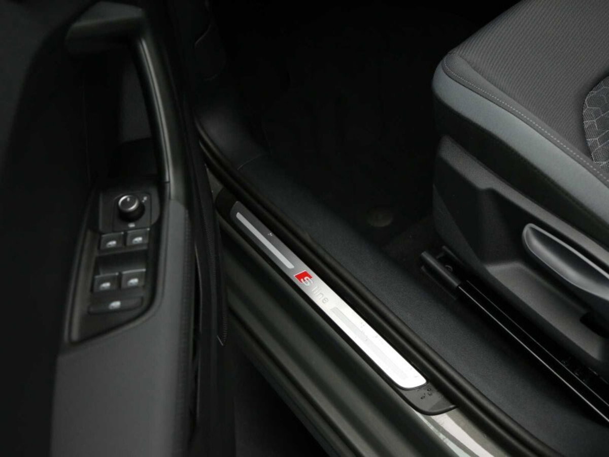 Audi A1 Sportback 30 TFSI S tronic S line edition (8)