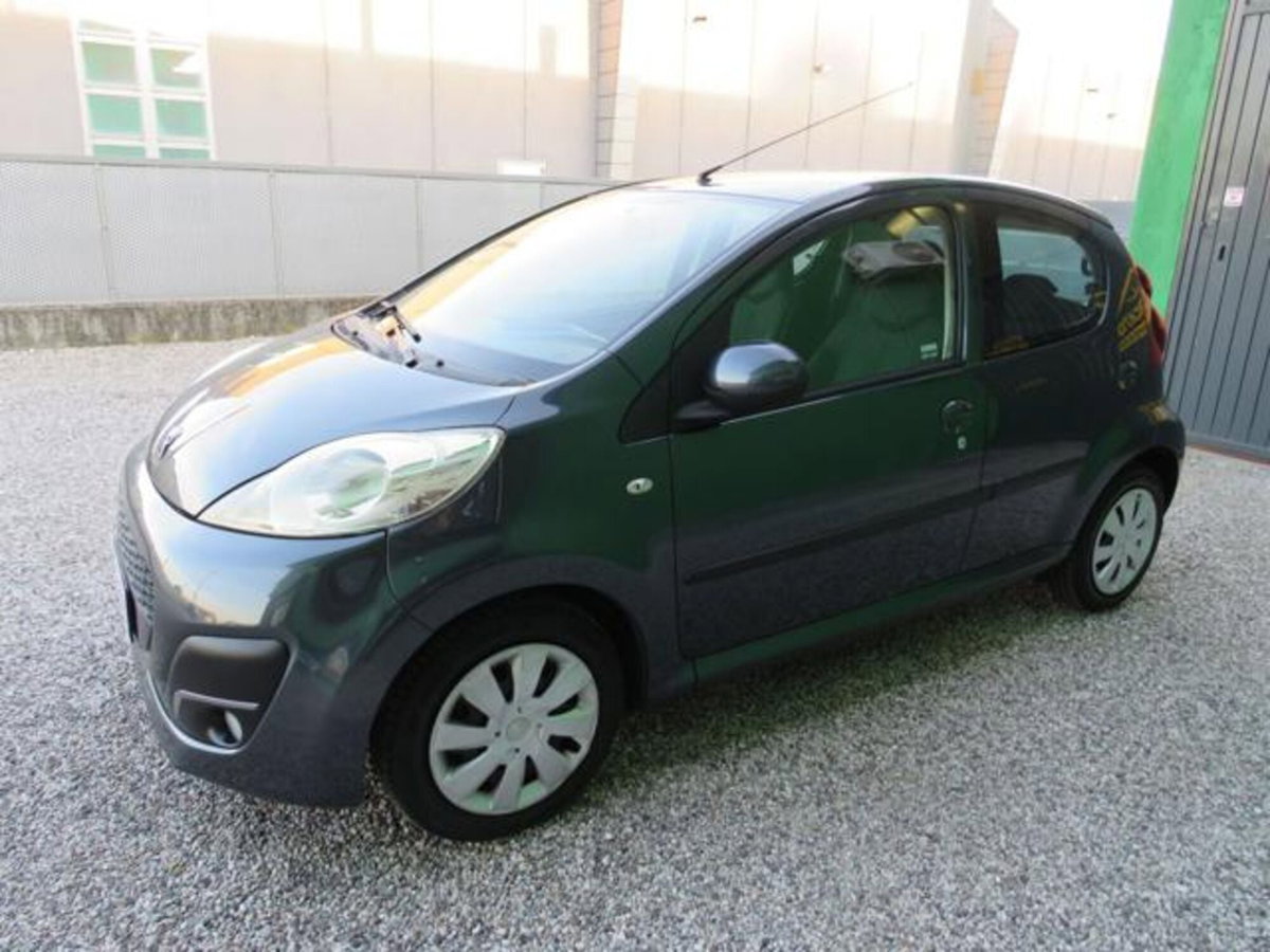 Peugeot 107 68CV 5p. Active (2)