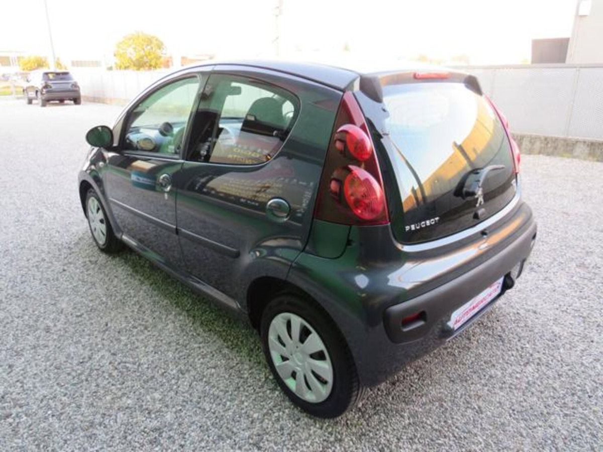 Peugeot 107 68CV 5p. Active (8)