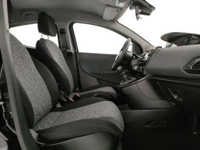 Lancia Ypsilon 1.0 FireFly 5 porte S&S Hybrid Silver Plus (6)