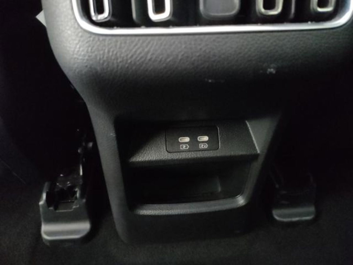 Byd Seal U DM-i 1.5 phev Boost 2wd (19)