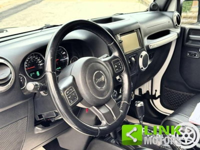 Jeep Wrangler 2.8 CRD DPF Sahara Auto (17)